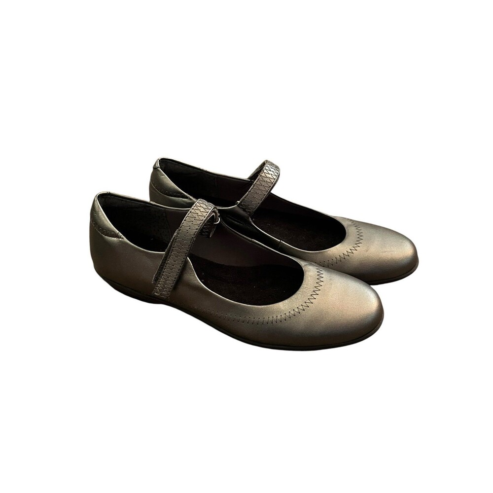 Walking Cradles Mary Jane Flats Comfort Strap Low Heel Metallic Gray 7N